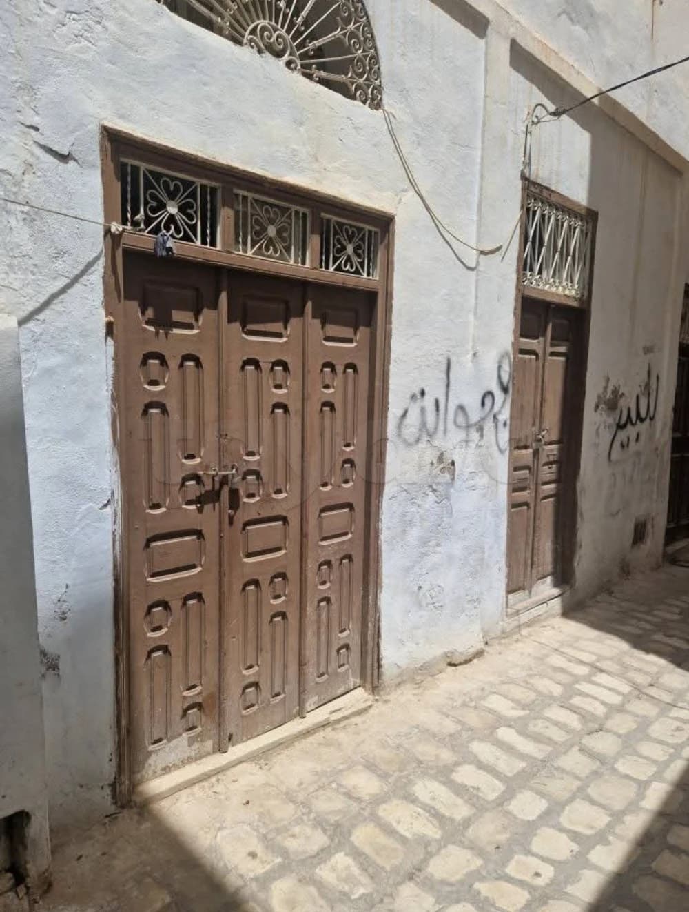 2 حوانت للبيع