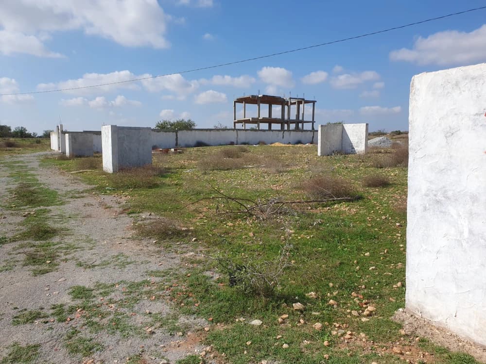 قطعة أرض فرصة. 