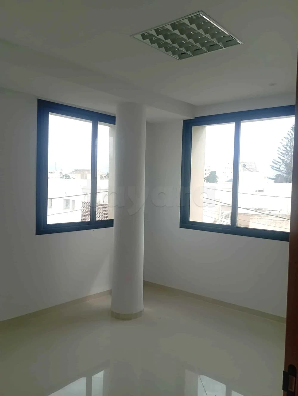  Appartement à usage bureau haut standing en centre-ville Monastir