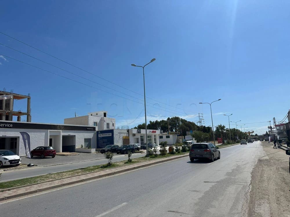 Local commercial 1500 m2 Direct GP1 Oued El Ourouk Akouda