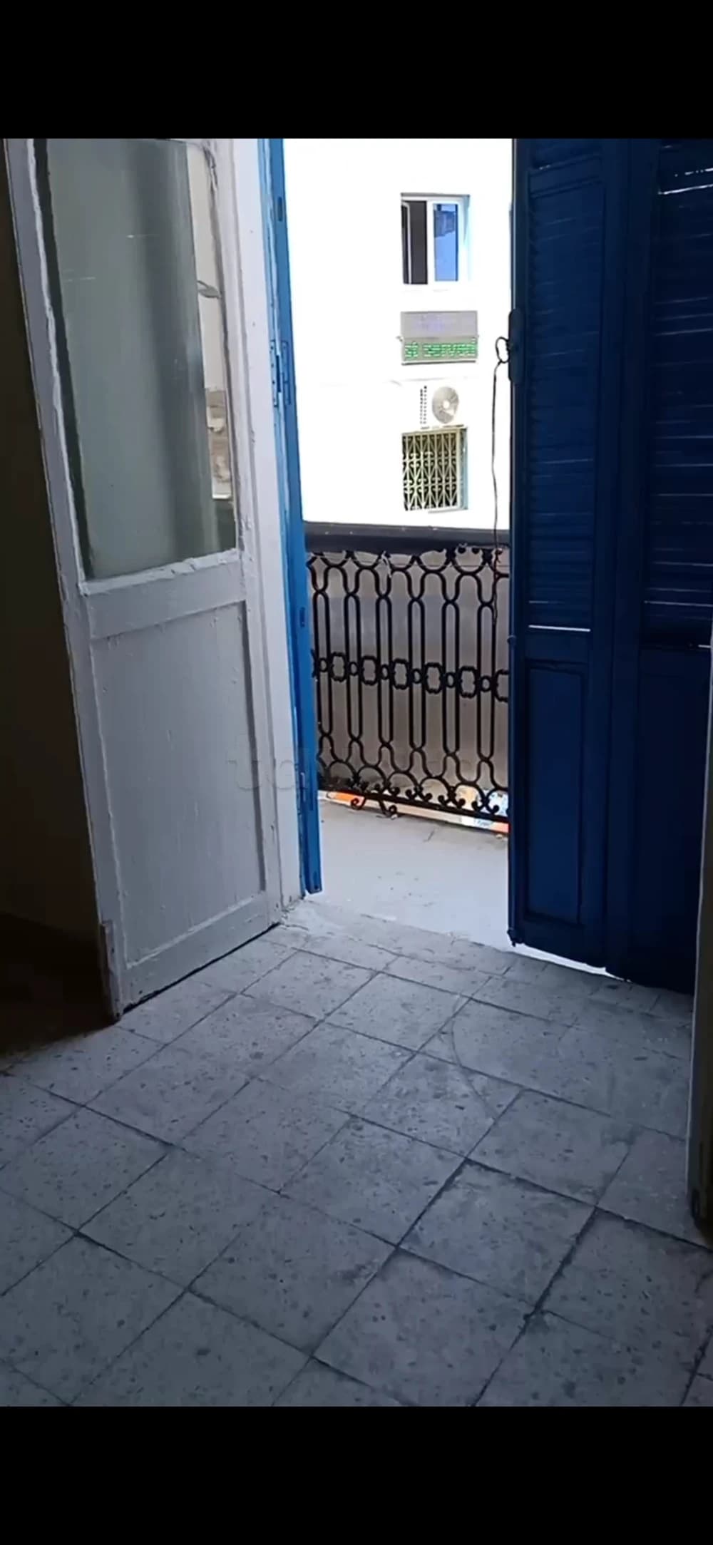 S+1 à vendre rue monji slim tunis