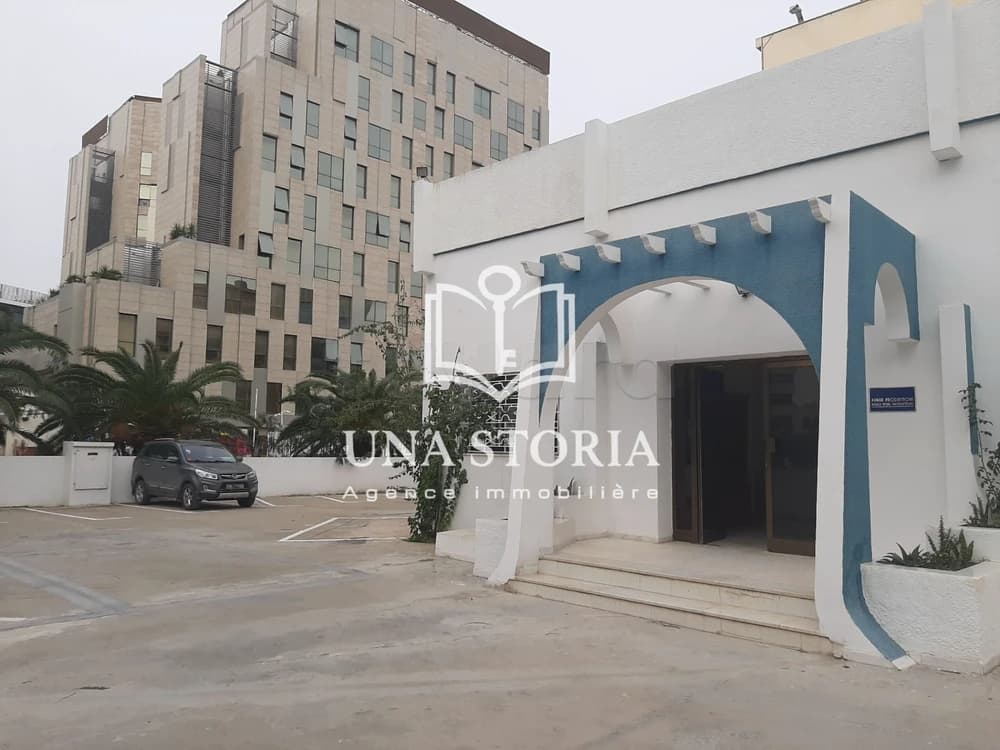 S+3 À LOUER – USAGE BUREAUTIQUE  