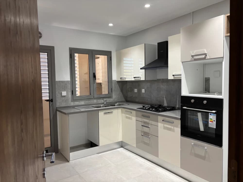 À louer appartement s+2 neuf jamais habité 