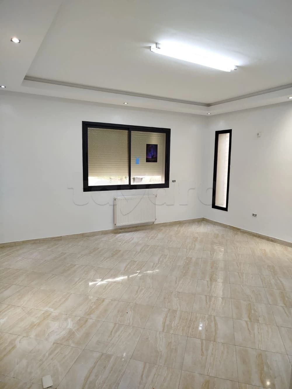 A louer un bureau S+2 HST à Ezzahra Nakhel