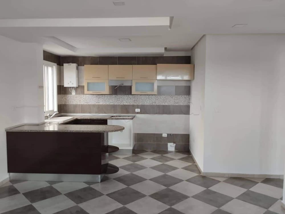 Studio S plus 1 à la corniche