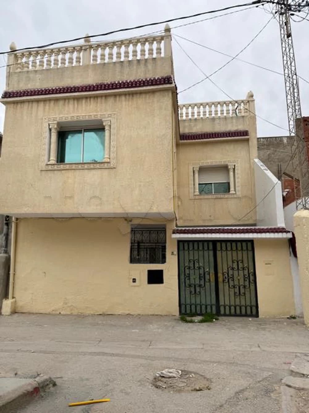 Duplex à vendre (à l’Aouina)