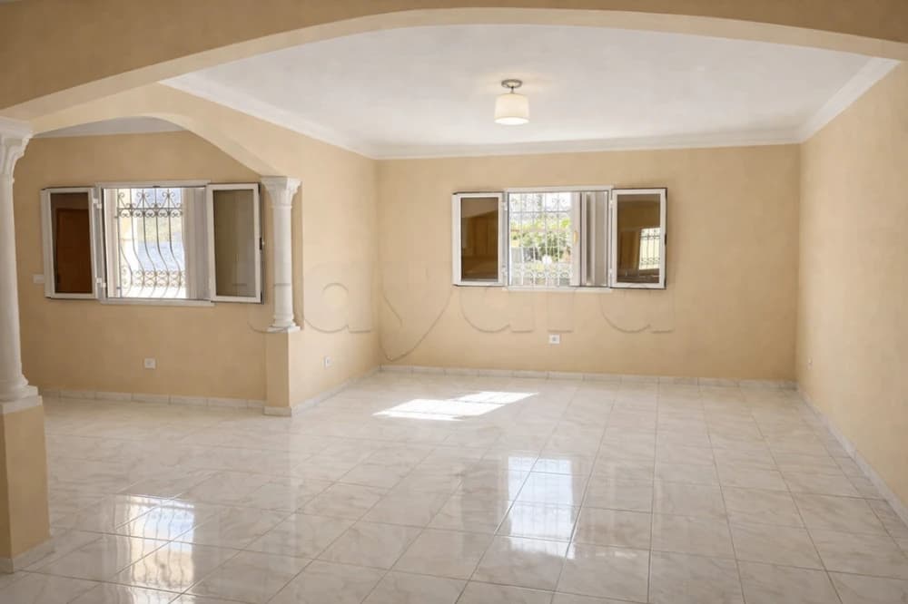 À LOUER : 1er Étage – Bir Zaarour, Ras Jebel, Réf 1971