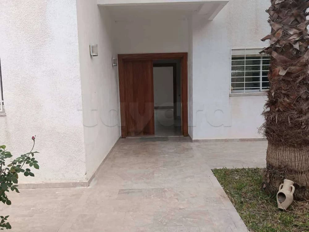 LOCATION VILLA  RENOVÉE A NEUF A MUTUELLEVILLE 