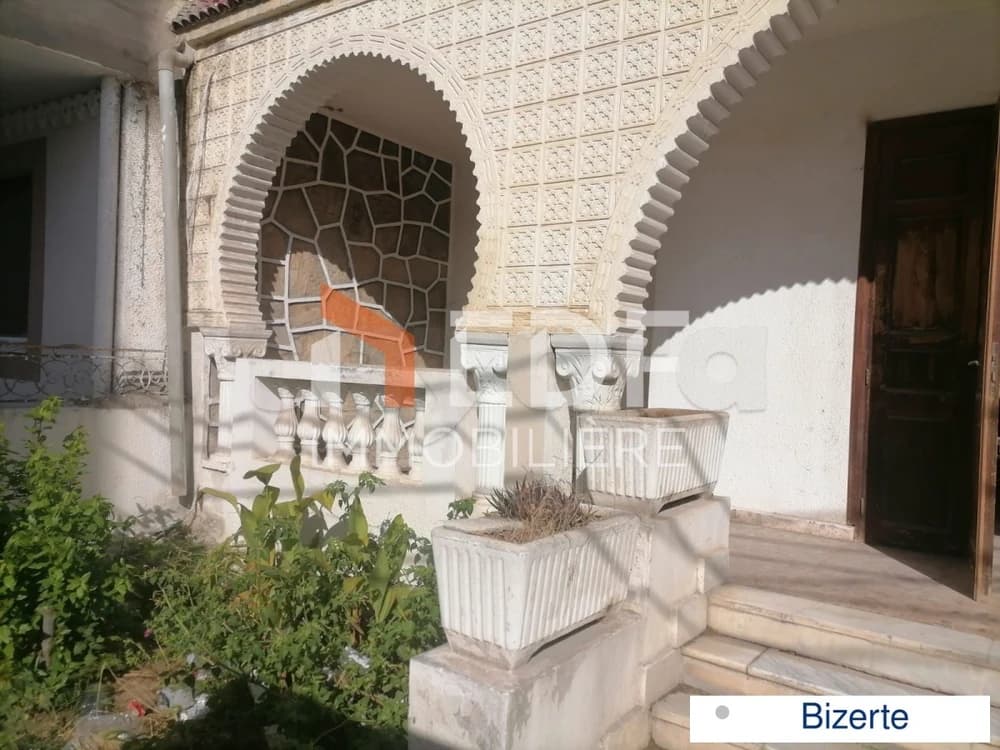 Villa à vendre en plein centre ville Bizerte