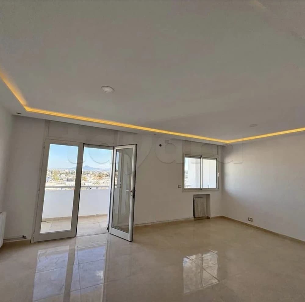 Appart S+4 rénové à Menzah 6 