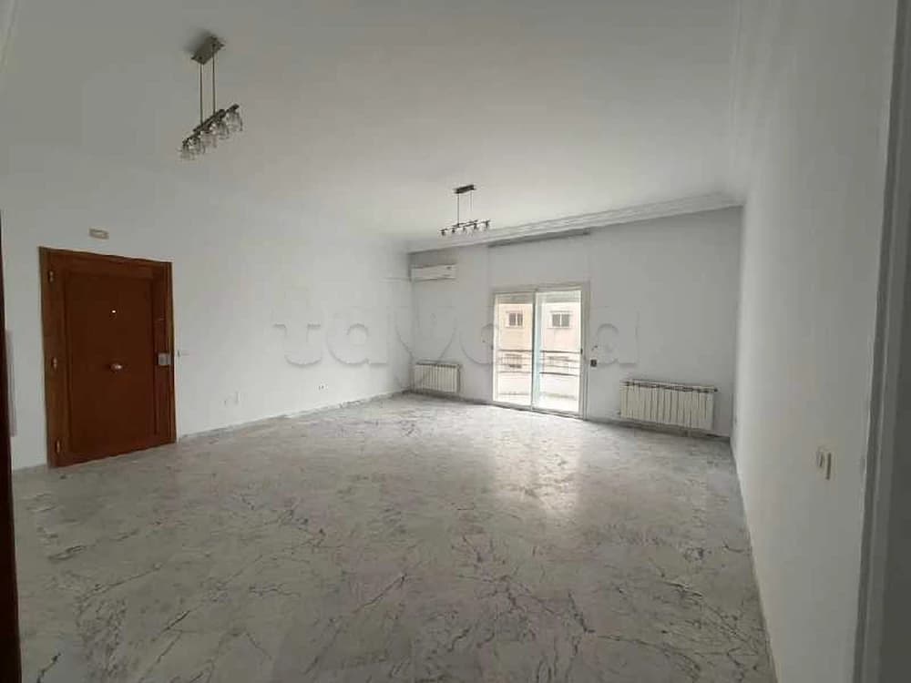 JARDINS D’EL MENZAH 2 : APPARTEMENT S+4 A LOUER 
