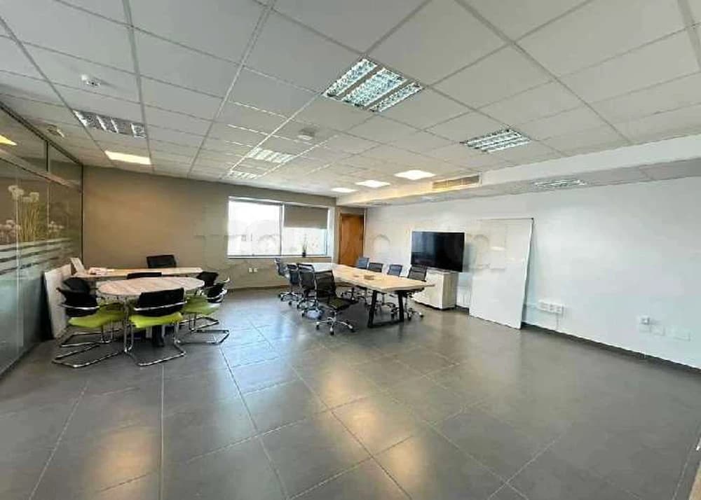 À louer un plateau de 471 m² au lac 3 KRAM 