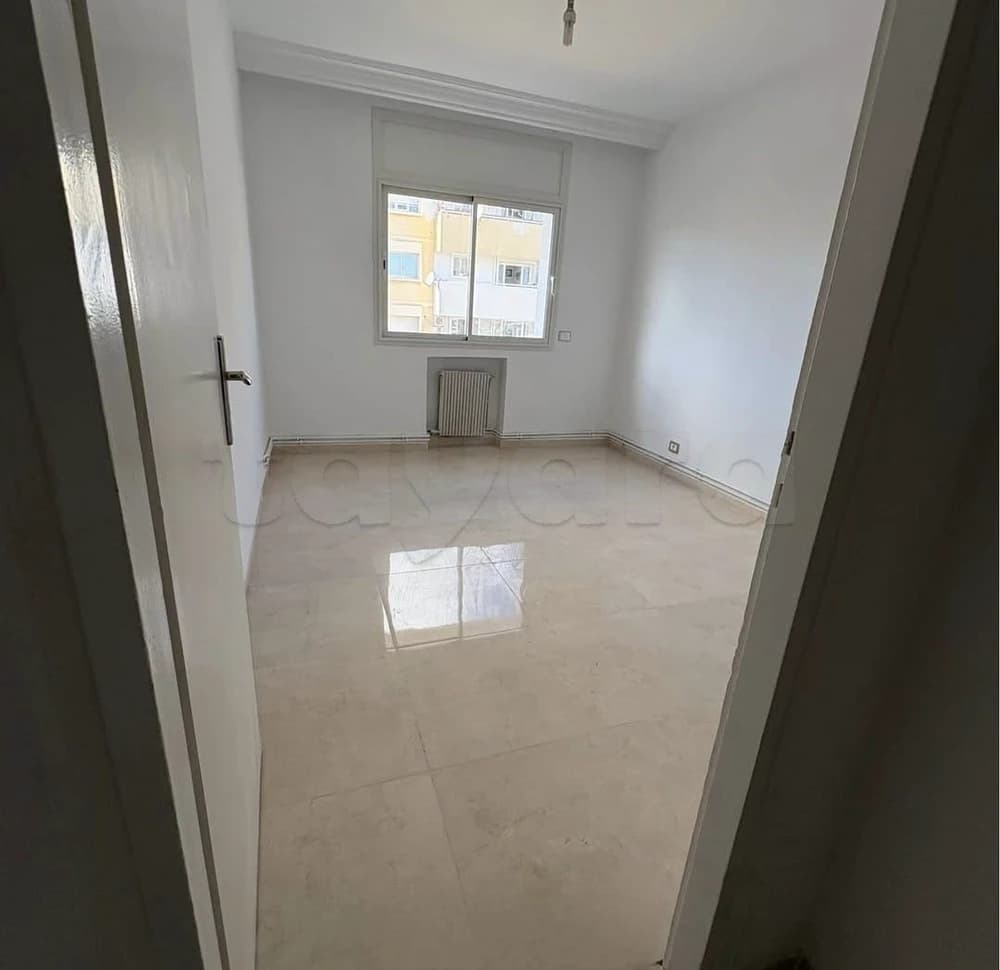 Appartement S+4 à Menzah 6