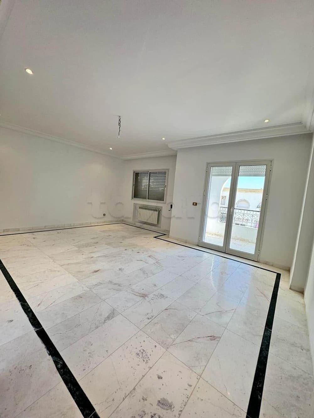 A vendre un appartement s3 direct promoteur a l’aouina citè wahat wahat 