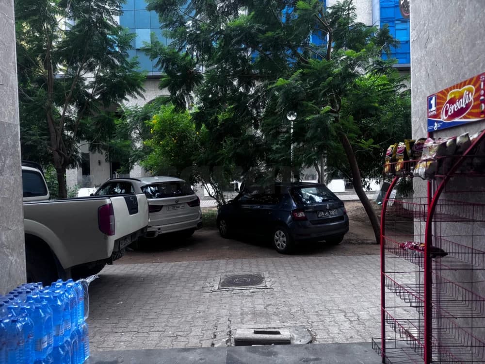 Opportunité commerciale au cœur du Lac 2 