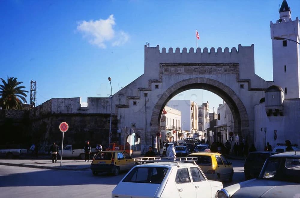 apparemment s+2 beb el khadha sidi el bahri à 450