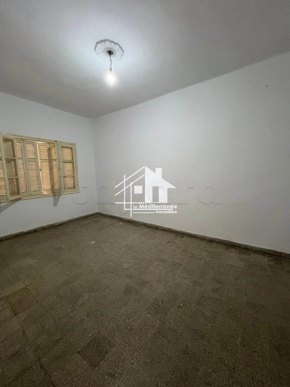 a louer rdc s3 indépendant à rue tunis bardo