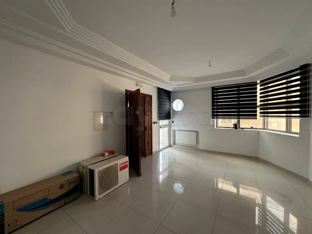 A louer un bureau A+3 au 📍Trocadéro Sousse