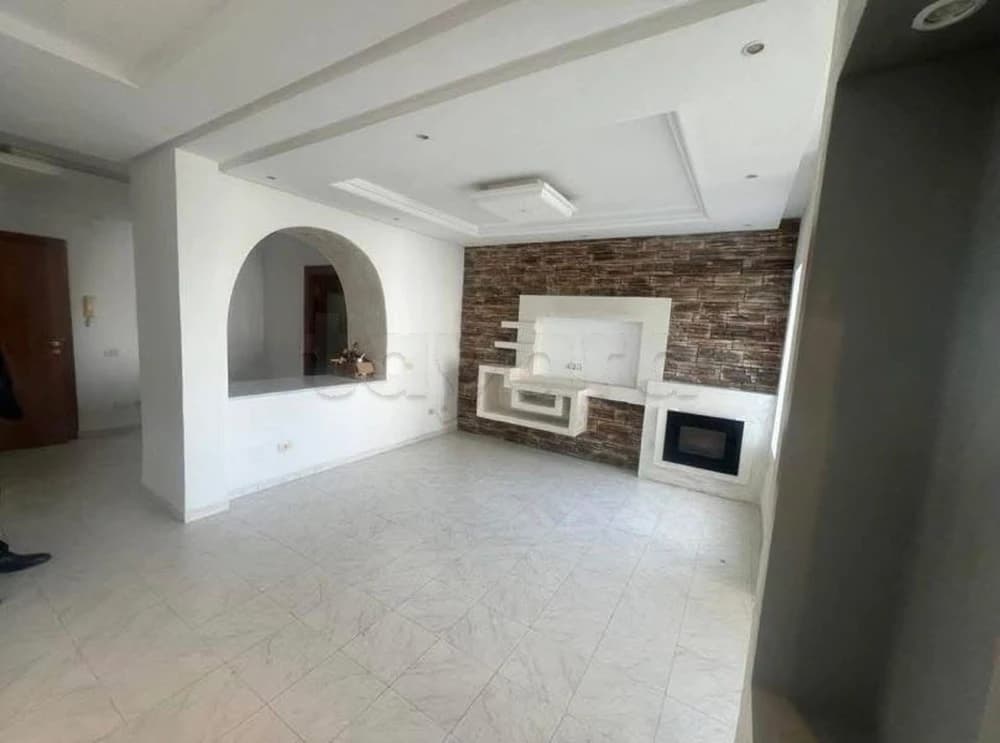 📍 MENZAH 4  : APPARTEMENT S+3 A LOUER 