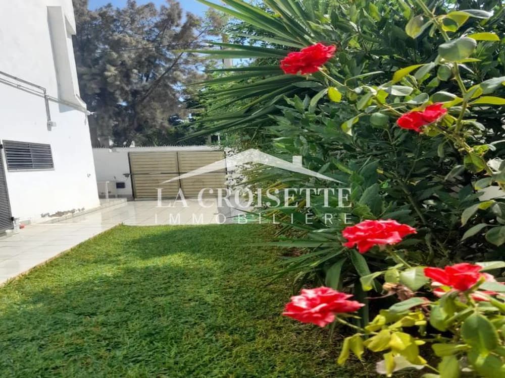 Rez-de-chaussée s2 meublé  avec jardin à louer à La Marsa MAL2961