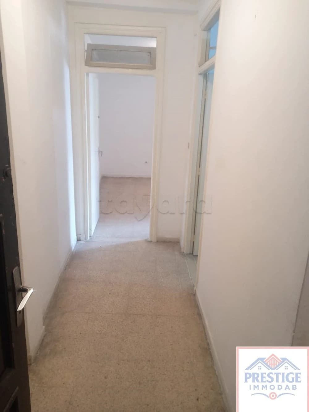 À VENDRE – A PPARTEMENT A USAGE BUREAUTIQUE  BEB SOUIKA