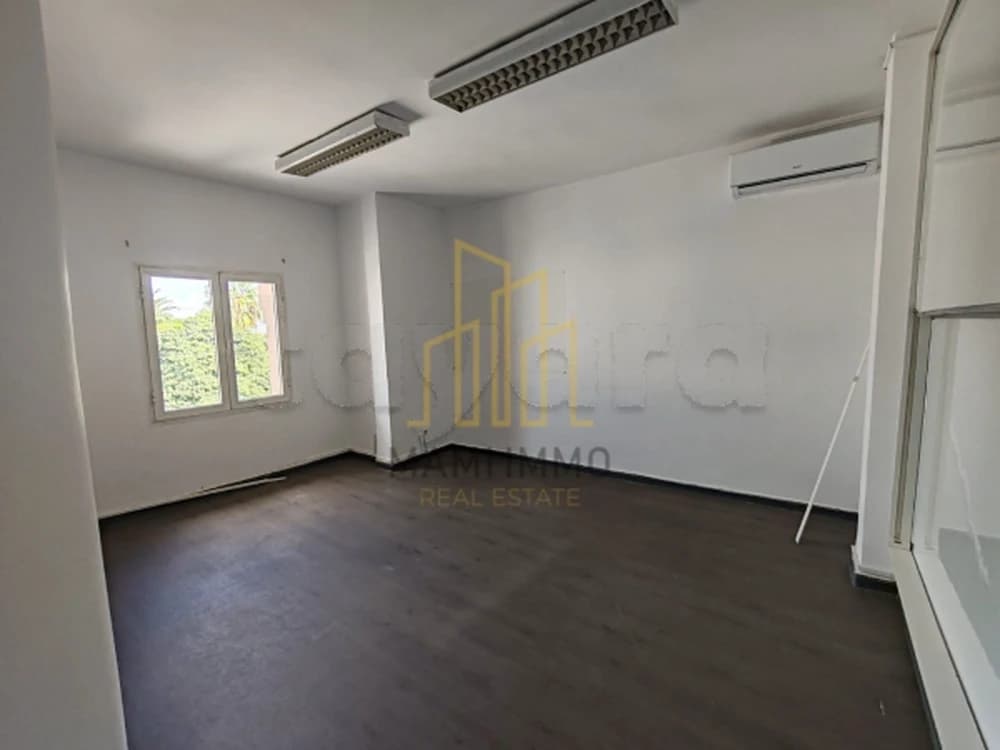 Location Bureau à Charguia 1