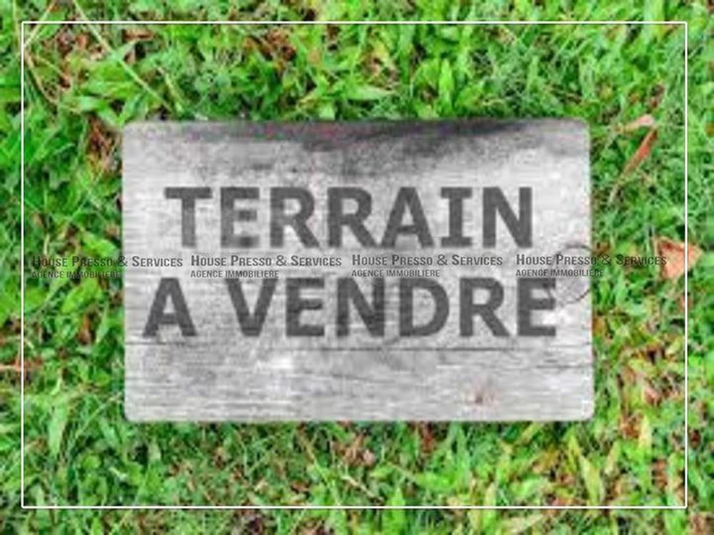 Des terrains vue de mer