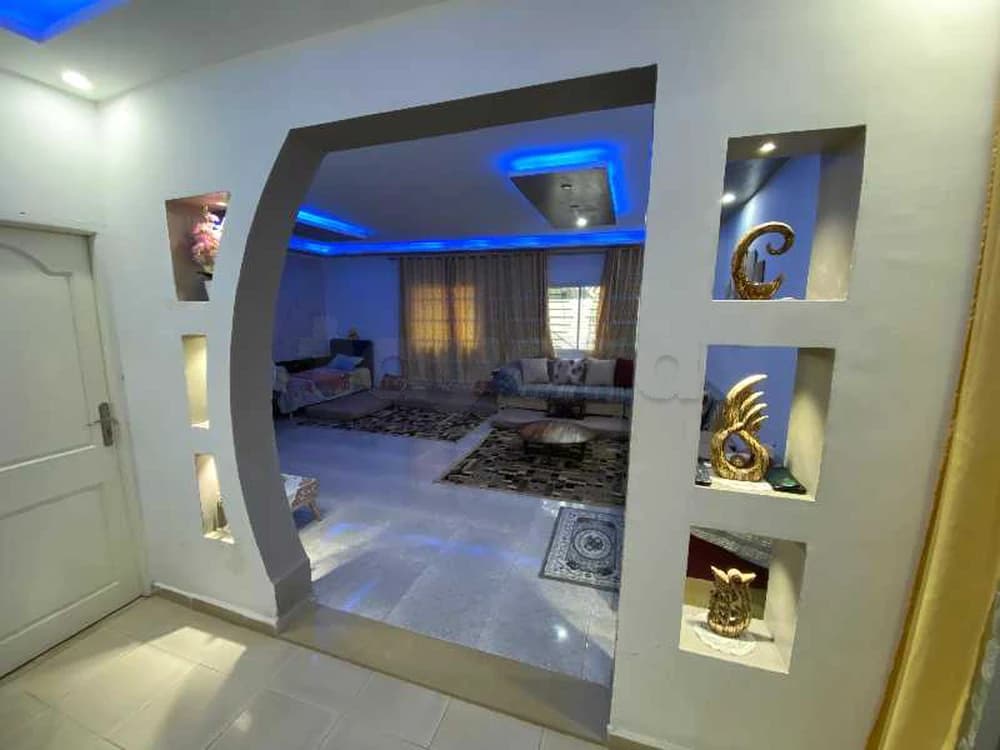 a vendre R+ 1 a Hammamet bir bouregba 