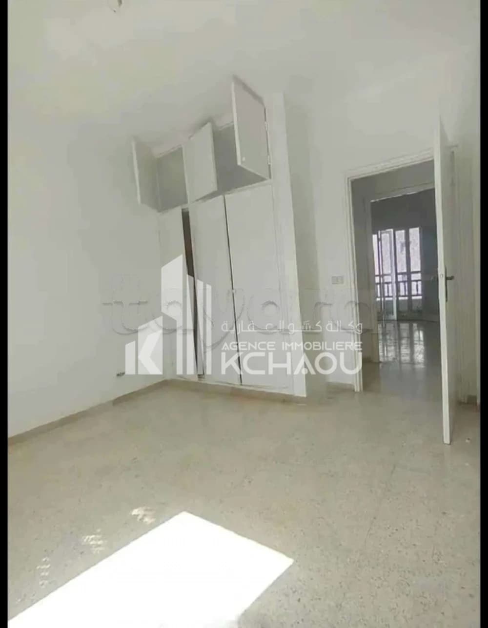 a louer appartement s+4 a riadh el andalous