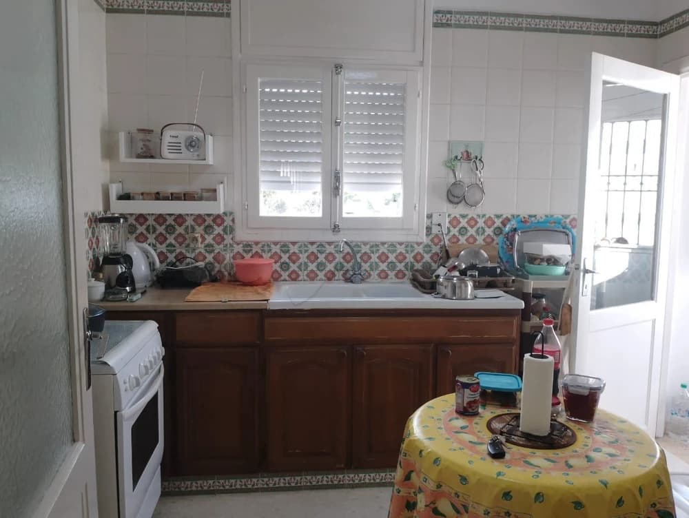 A vendre un appartement S+3 à Ezzhara 