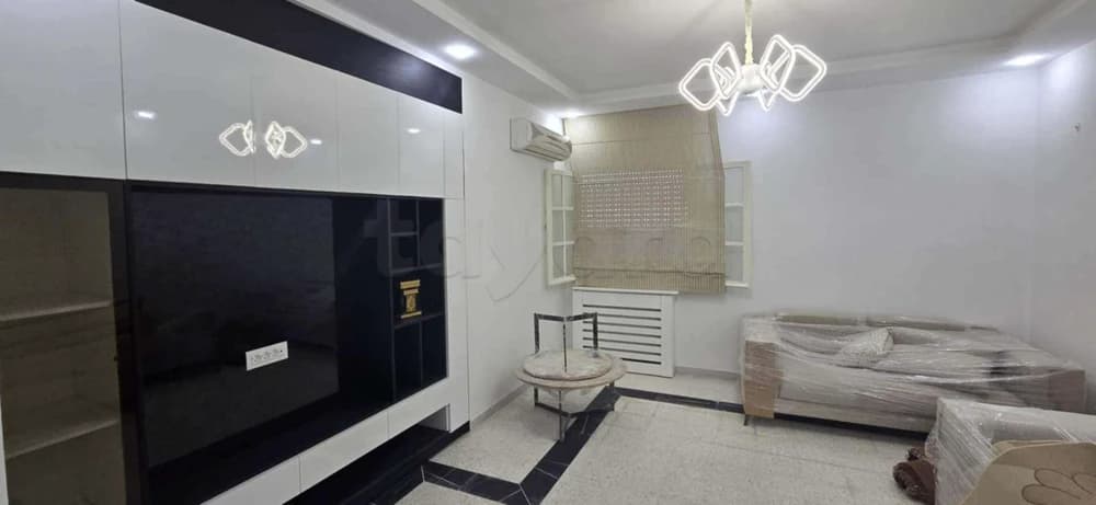 Appartement Spacieux de Plain-Pied à Proximité de la Faculté de Pharmacie et Dentaire