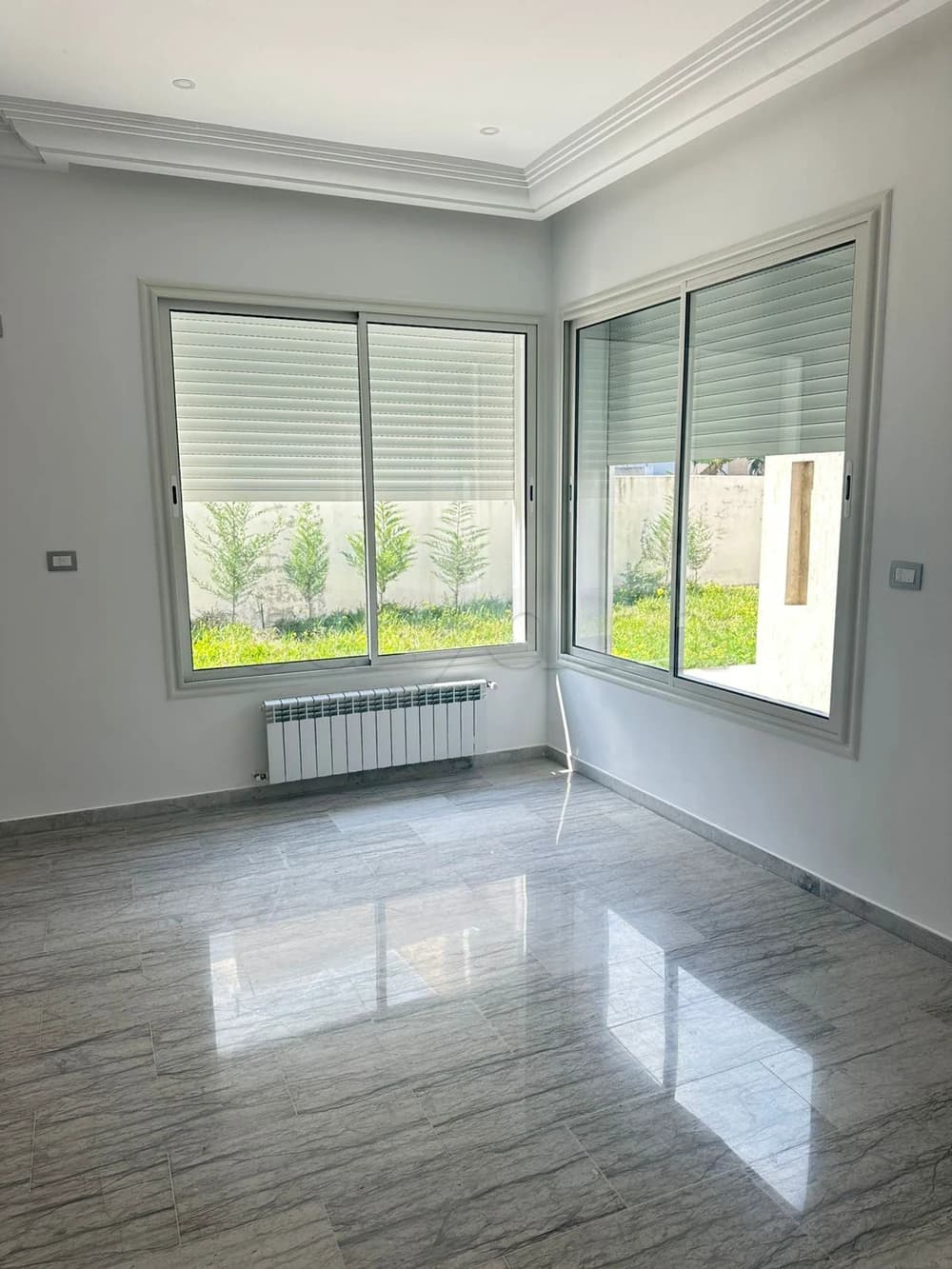 A Louer une villa jamais habité à Jardins de l'Aouina