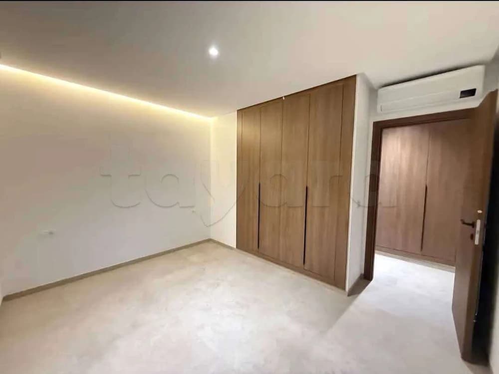 S2 très haut standing jamais habité a ain ZAGHOUAN 