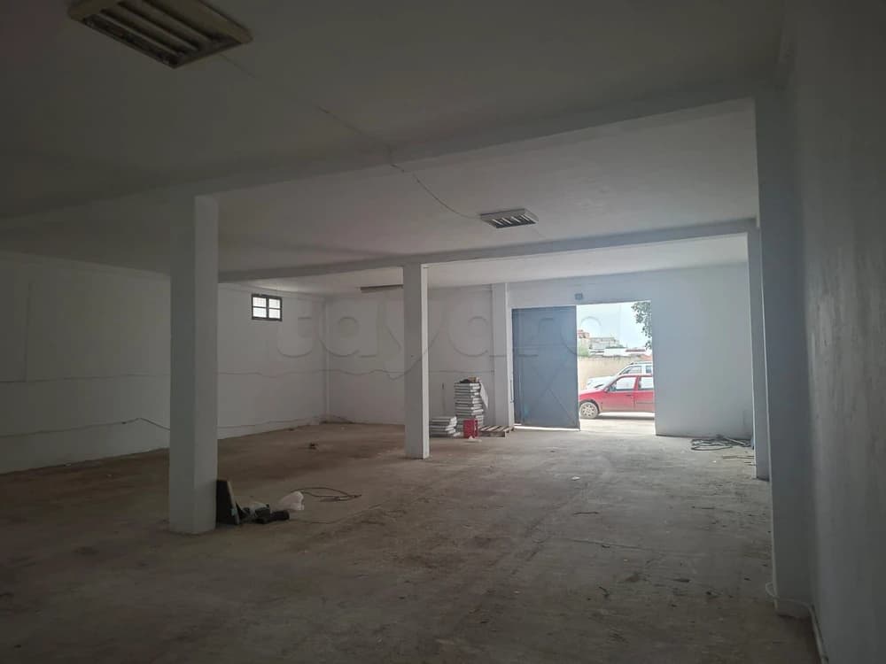 Dépôt à bhar lazrak 180m²