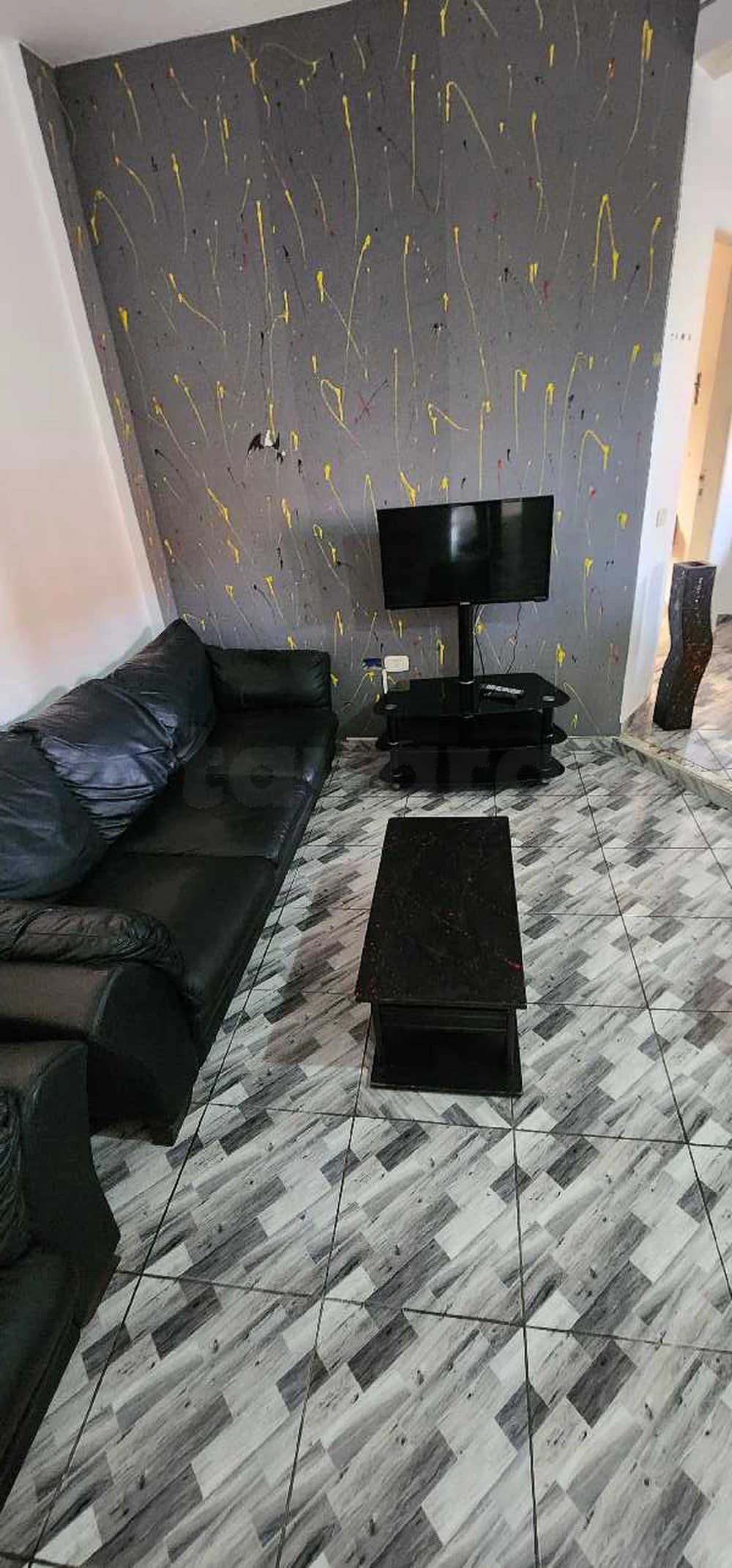 sale cuir, bonne occasion