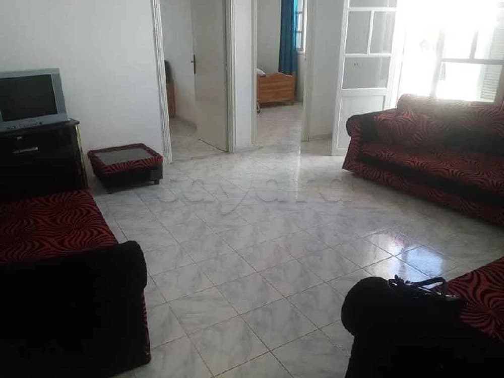 super s2 meublé près,station métro l'artisanat dendrn