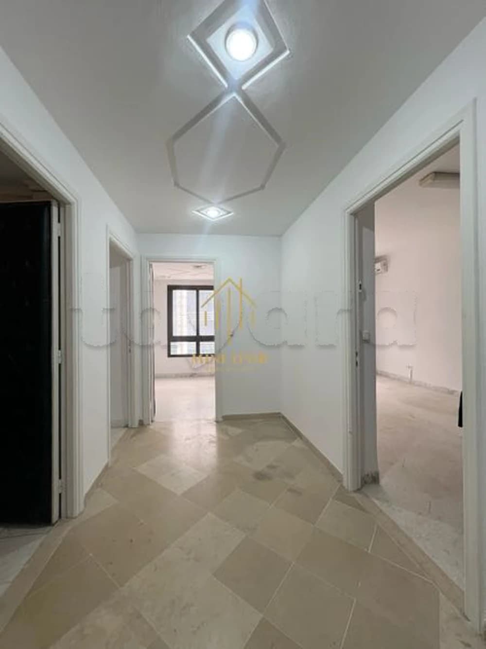 À Louer Bureau H+3 à Montplaisir 