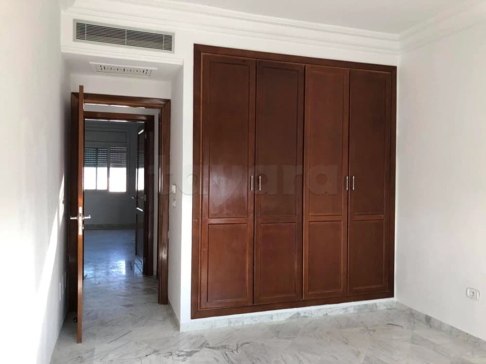 VENTE APPARTEMENT S+2 DE 132 M2 AU CENTRE URBAIN NORD 