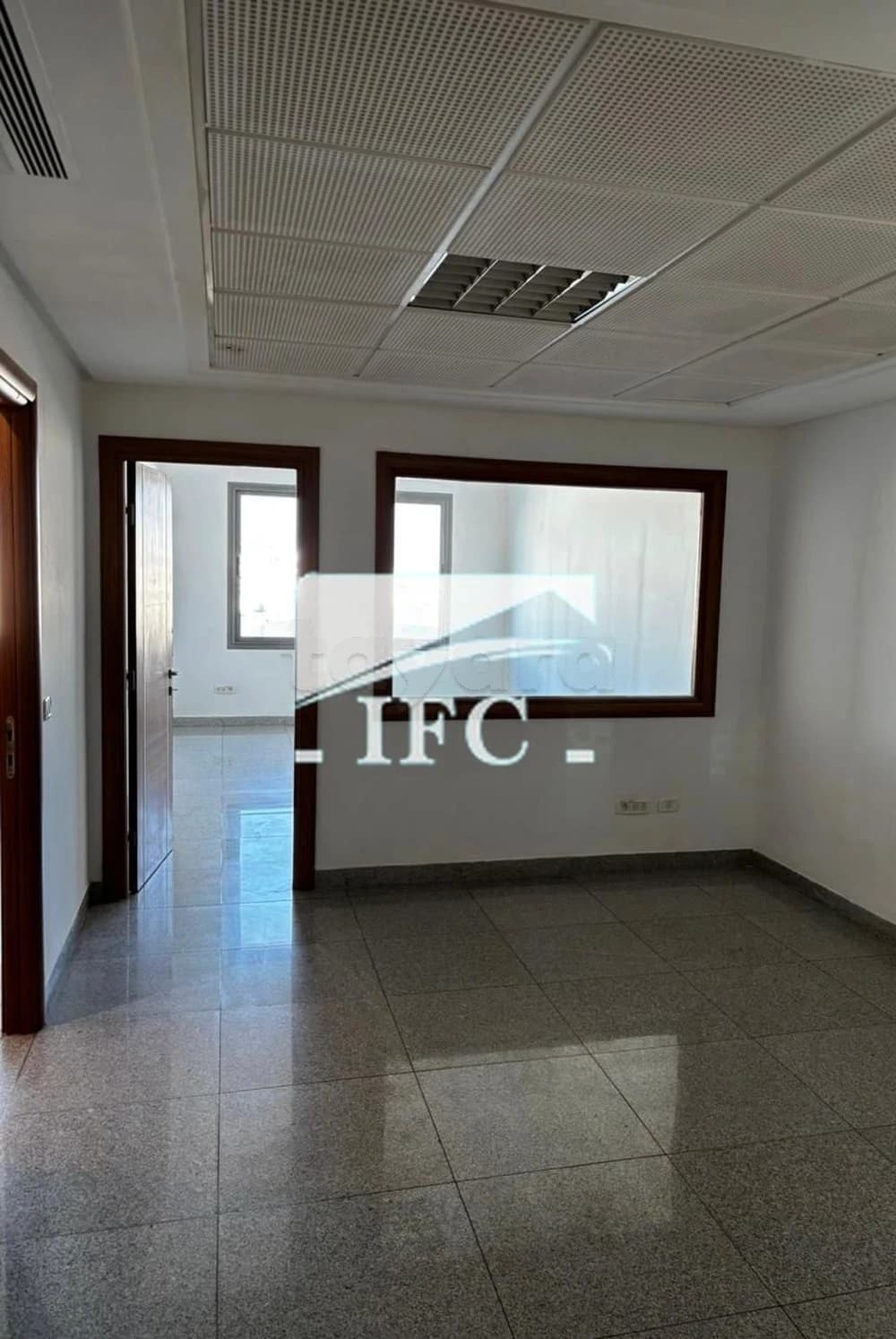 Bureau en 3 espaces-110m²-CUN-IFCU224