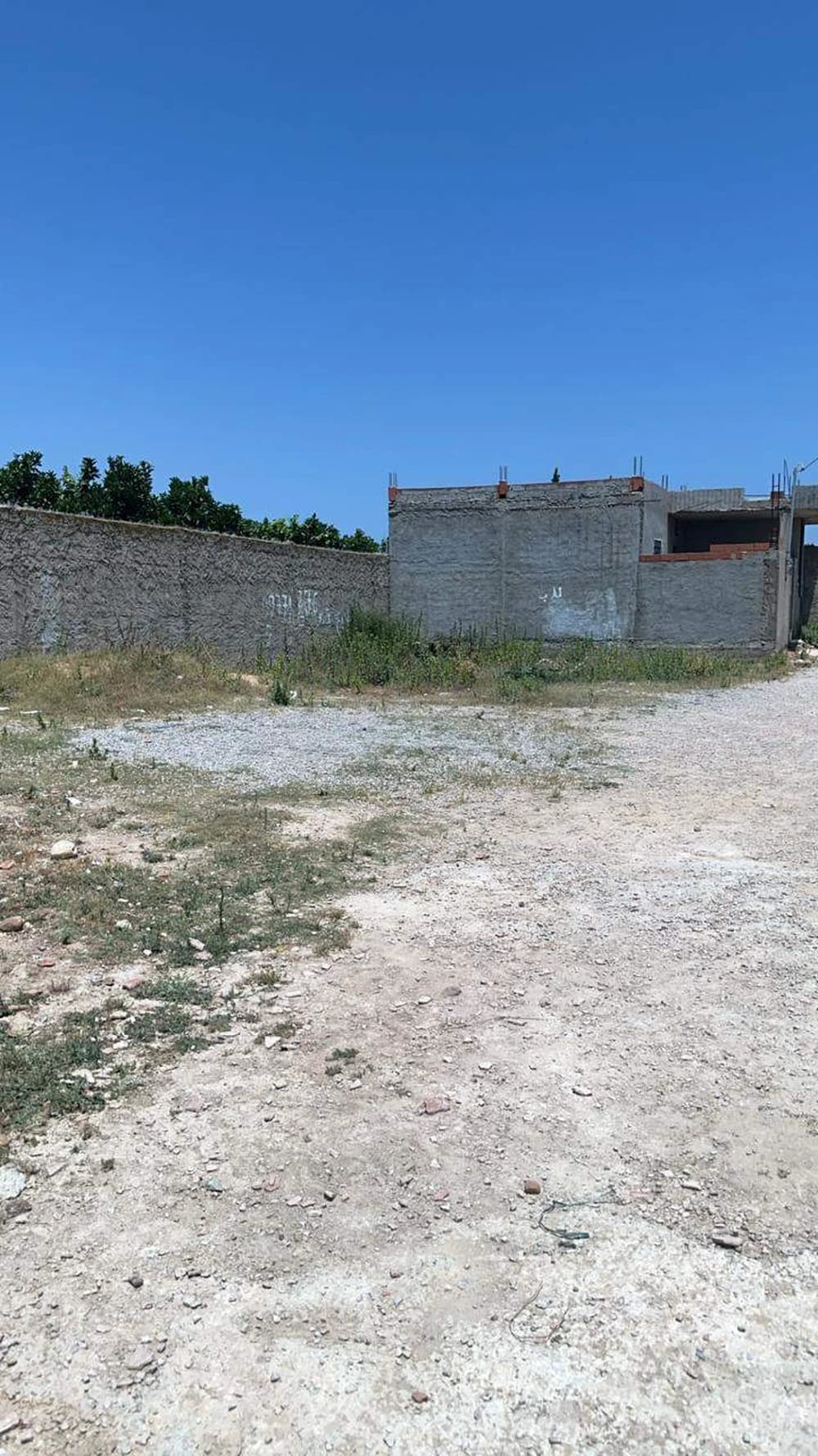 terrain à vendre à Khelidia 147m2