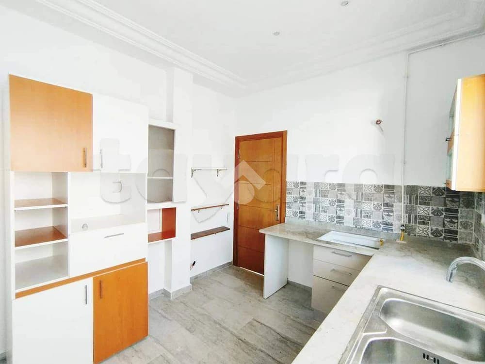 A louer: S+2 à El Manar I