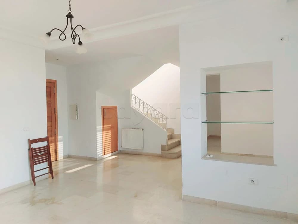 +++À louer – Superbe duplex 150 m² – La Marsa Tabek – 3 chambres – Résidence sécurisée+++