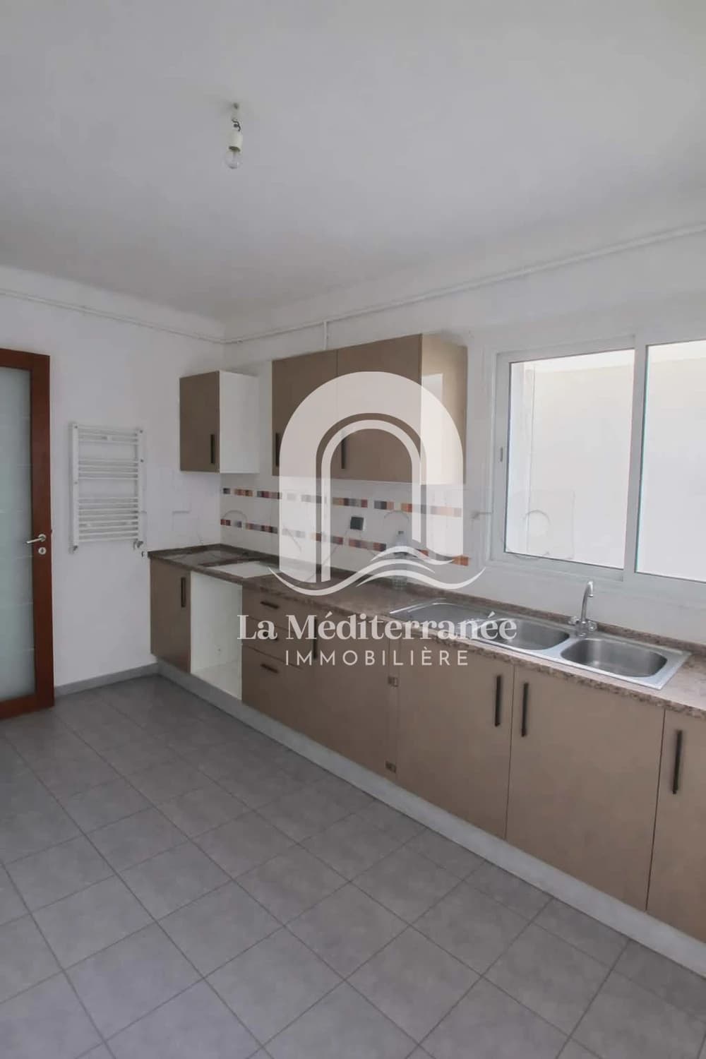Appartement à Rades - 94332732