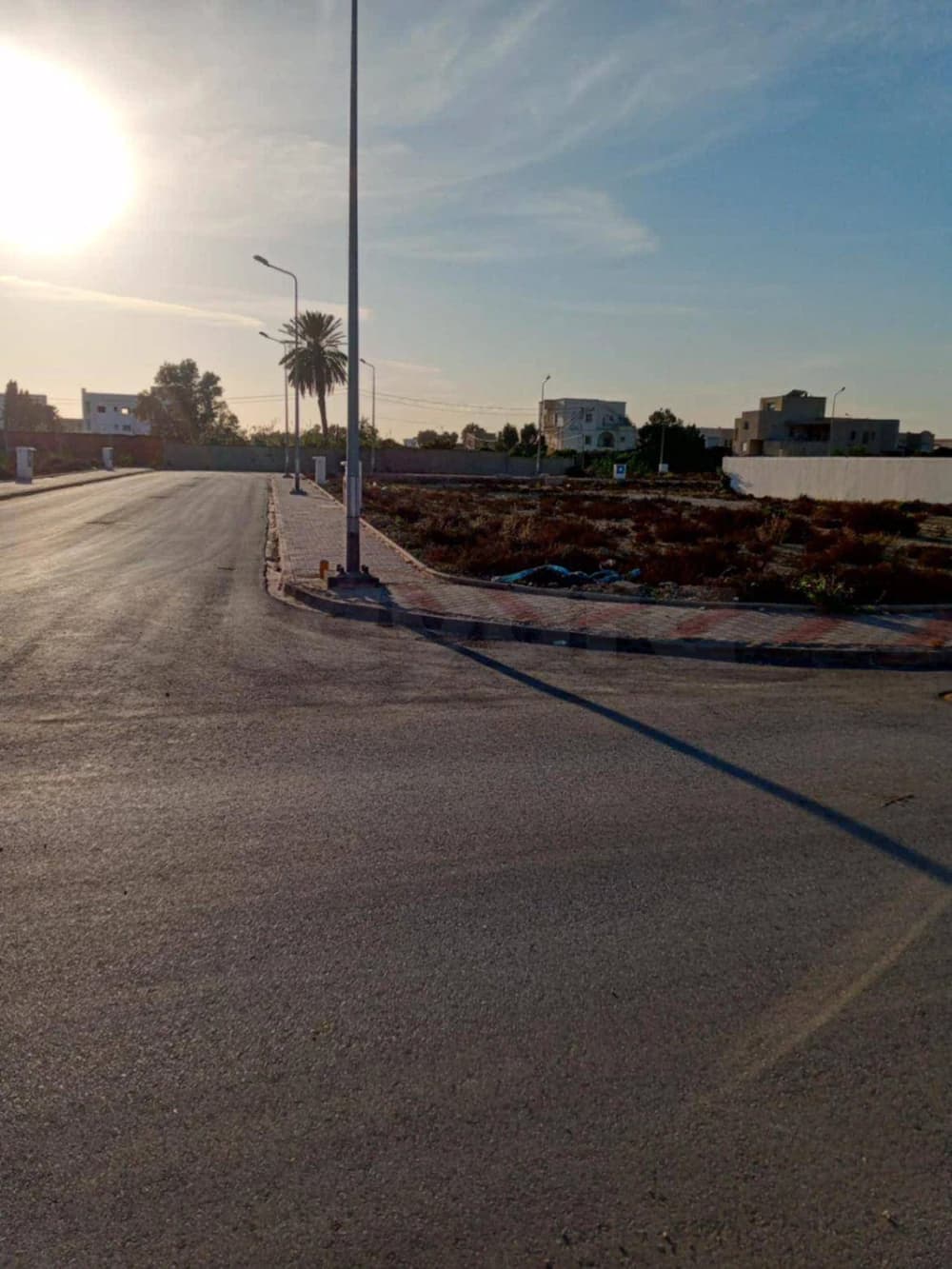 A vendre des  lots de terrain a partir de 295m² dans un Lotissement viabilisé Titre individuelle  300m du rom-point Parc Soukra vert soukra valet   