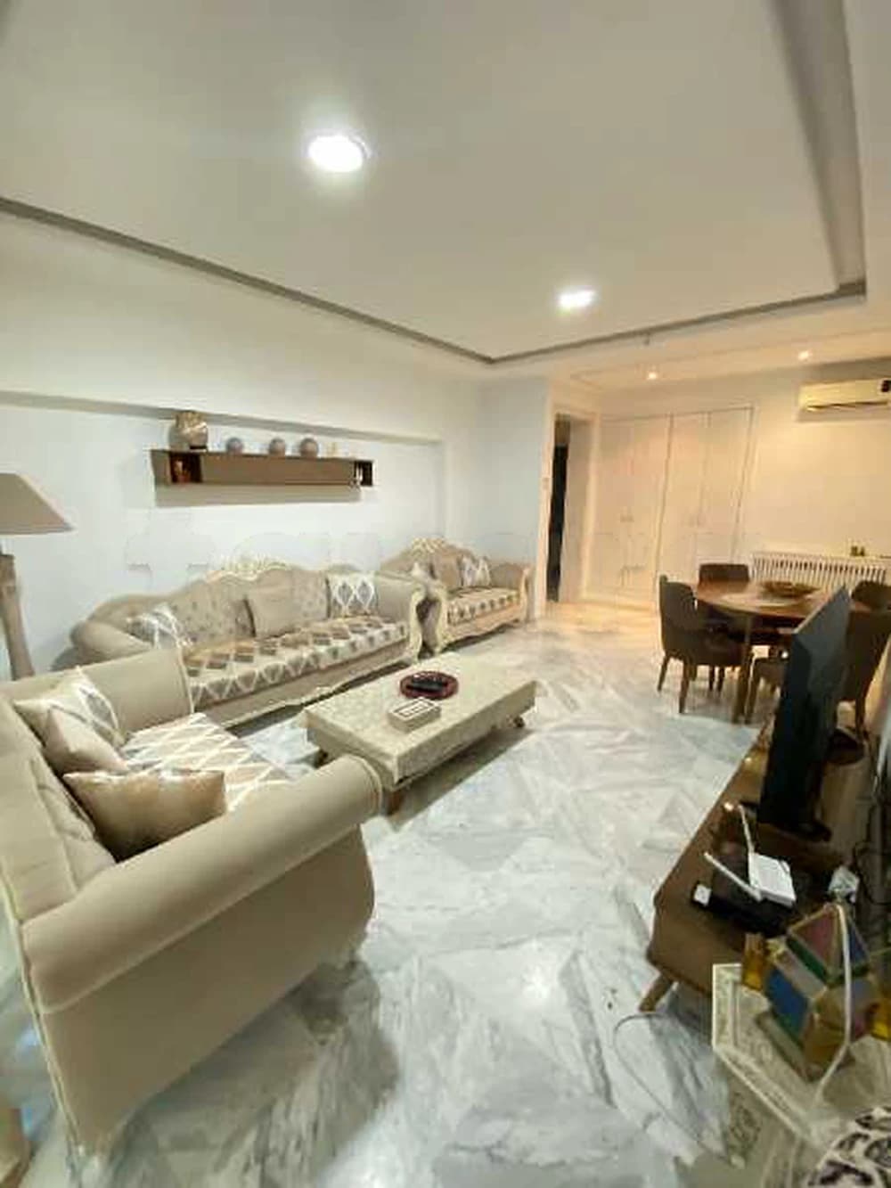 💥💥 A louer un s+3 richement meuble aux lac 2 côté Tunisia mall 