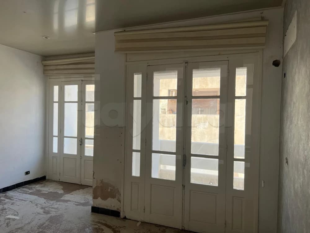 APPARTEMENT PRES DE LA BANQUE CENTRALE SOUSSE TEL : 55 52 52 55