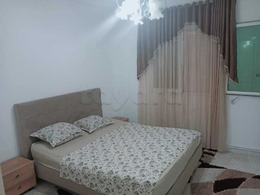 ستوديو صغير مفروشة للايجار باليوم 90د برشلونة 