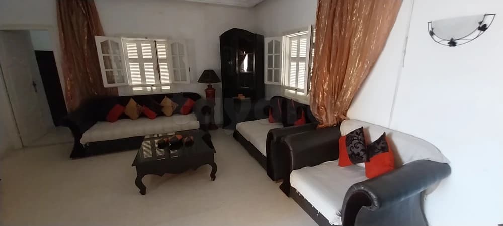 S+2 meublé et climatisé à Houmt Souk près de toutes commodités.  En locations saisonnière. 