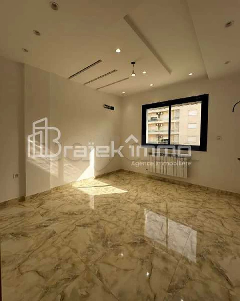 A louer s+2 sans meuble 