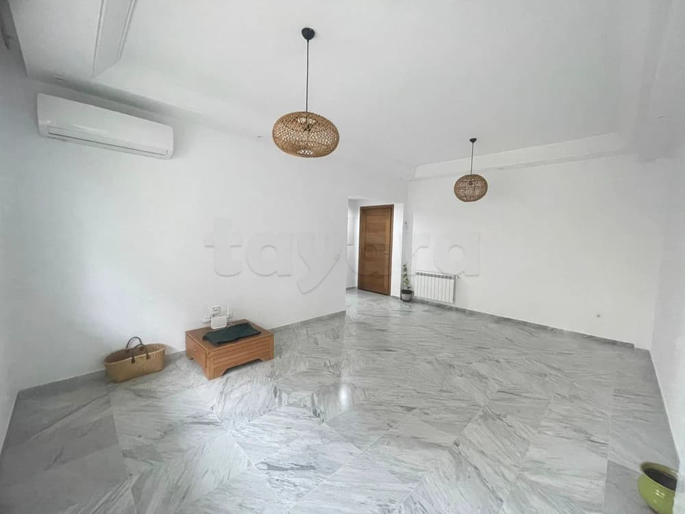 A louer appartement S+2 Ain Zaghouan Nord 